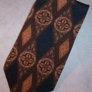 Bill Blass all silk mens necktie 56 in.